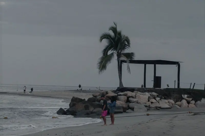 Huracán Polo se refuerza a categoría 5 y junto a otros fenómenos ocasionará fuertes lluvias en México este fin de semana