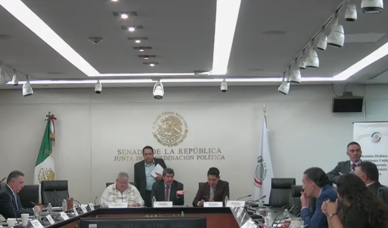 Aprueban en Comisiones dictamen para endurecer penas por piratería