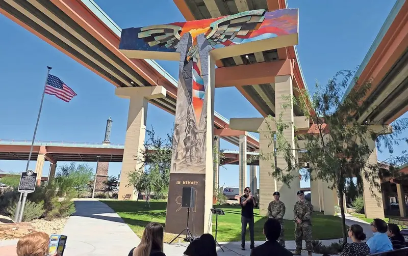 Rinde mural 3D homenaje a víctimas y rescatistas del 9/11