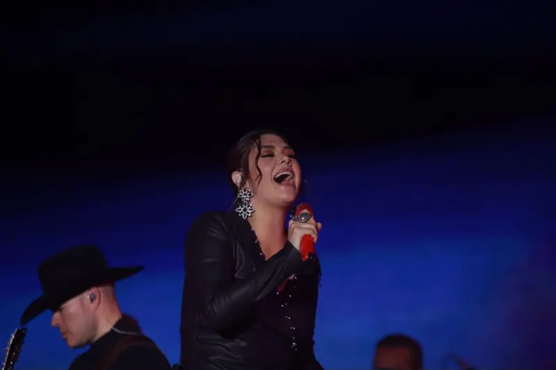 Yuridia registra lleno total en el Teatro de la Ciudad