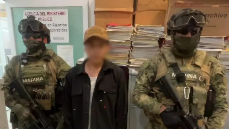 Enganchado en TikTok por falsa oferta laboral; rescatan a menor en Jalisco