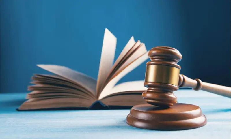 Condenan a perpetua a joven de 21 años por matar a su bebé en Alabama