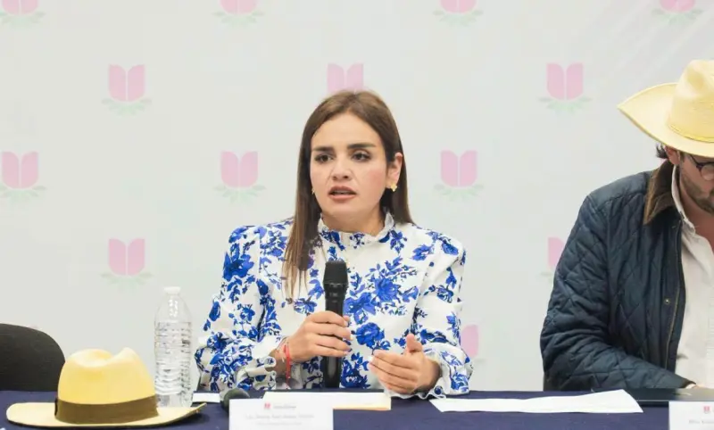 Lamenta Grecia Quiroz la traición de El Brilloso a Carlos Manzo
