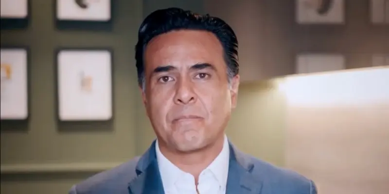 «Hoy anuncio que buscaré la gubernatura en 2027»; renuncia Luis Nava a la SEDESOQ