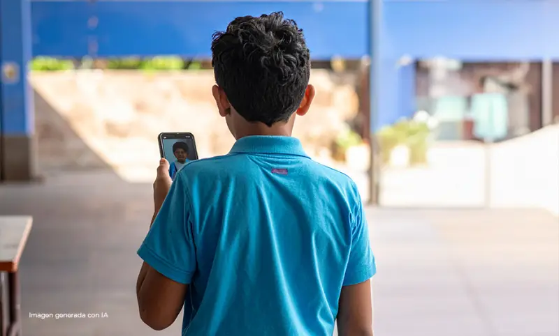 Sin apoyo de padres regulación de celulares en aulas no prosperará: UNPF