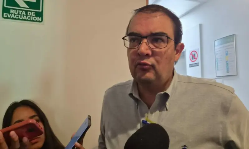 Descarta Memo presión interna tras salida de Nava