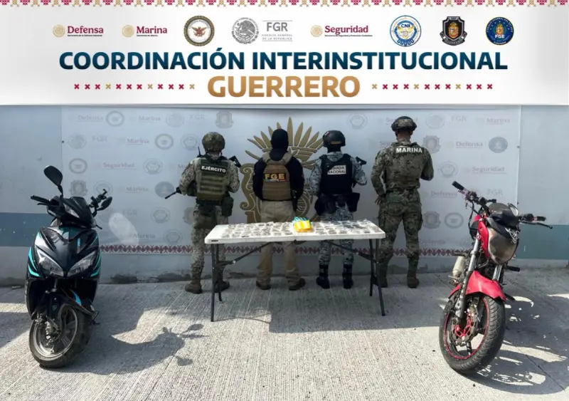 Decomisan 100 bolsas de marihuana y 2 motos ligadas al CIDA en Acapulco
