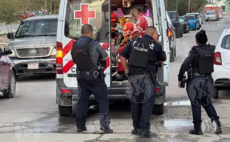 Atacan con arma blanca a uno en la colonia Villas de Salvárcar