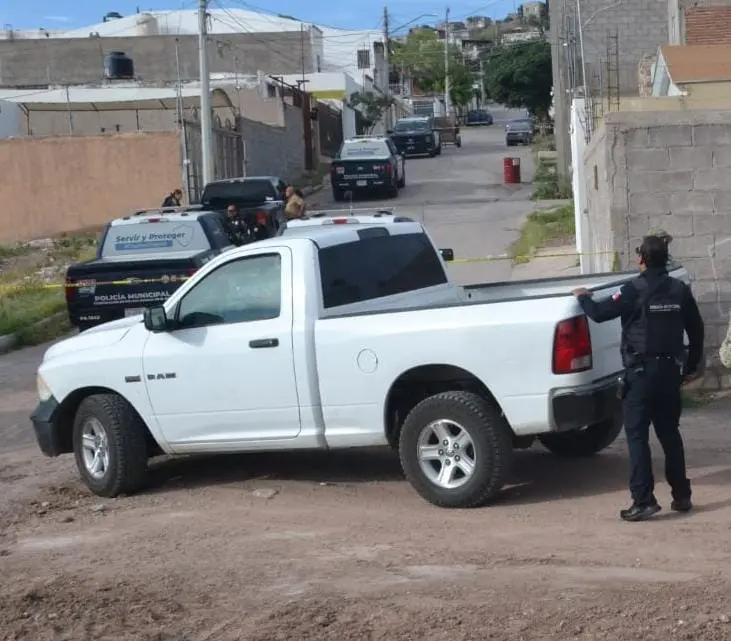 Queda grave tras taque armado mientras caminaba