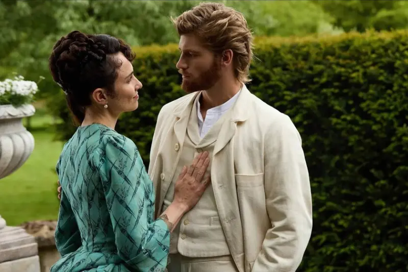 Hoy en streaming, una serie de época que roza la perfección absoluta y es comparable a los grandes referentes del género