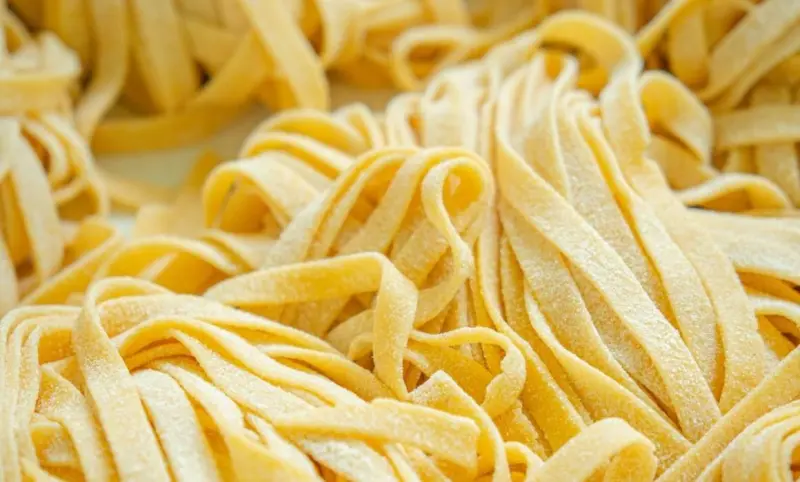 Retiran pasta de Walmart por posible contaminación con listeria en EU
