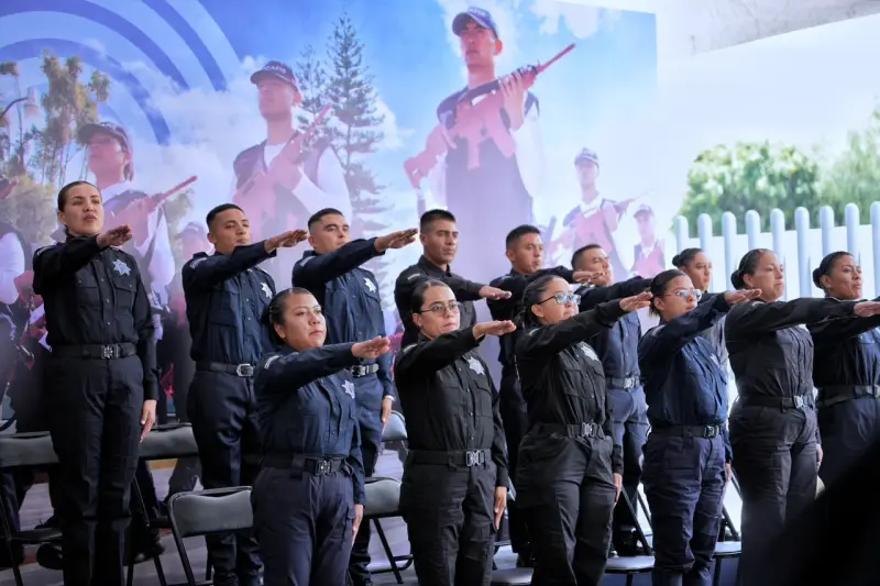 Reconoce Felifer Macías la formación de elementos certificados de la PoEs