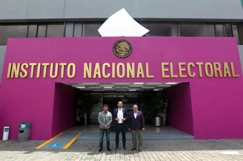 Presenta MC queja ante INE por 'corcholatas' de Morena