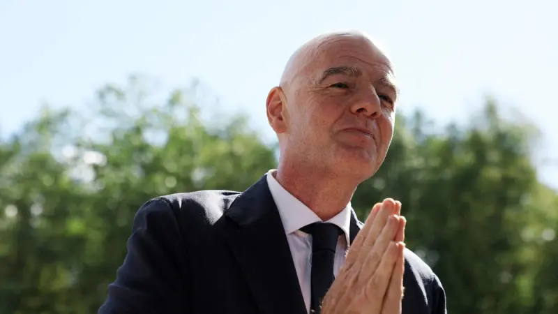 Federación inglesa pide a Infantino todos los documentos del proyecto abandonado