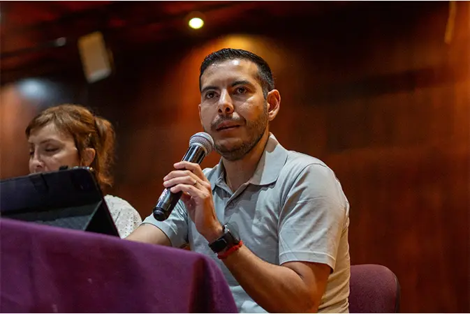Logra investigador de Artes UAQ publicar su obra “Artefactos”, en el Fondo Editorial estatal