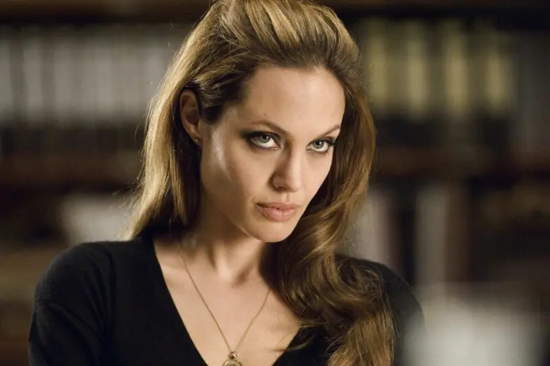 A sus 51 años, Angelina Jolie es dueña de 39 hectáreas en Camboya y ha contribuido a transformar una zona afectada por la caza furtiva en un área de conservación