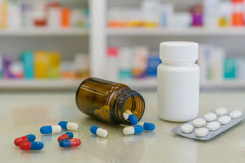 Cofepris alerta por falsificación y adulteración de cuatro medicamentos; detecta lotes irregulares de Bedoyecta, Buscapina Compositum, Granulox y Saizen