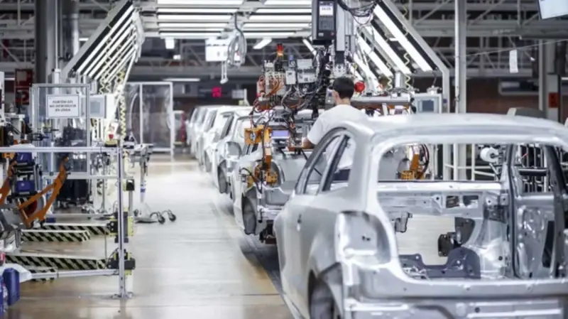 El mayor giro de Volkswagen en décadas deja 50.000 despidos y cuatro plantas bajo amenaza