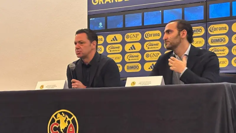 Santiago Baños revela la razón por la que Luis Chávez y Deossa no llegaron al América