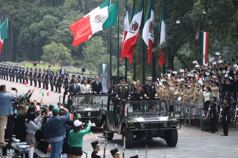 Defensa pide reforzar unidad y soberanía nacional en homenaje a los Niños Héroes
