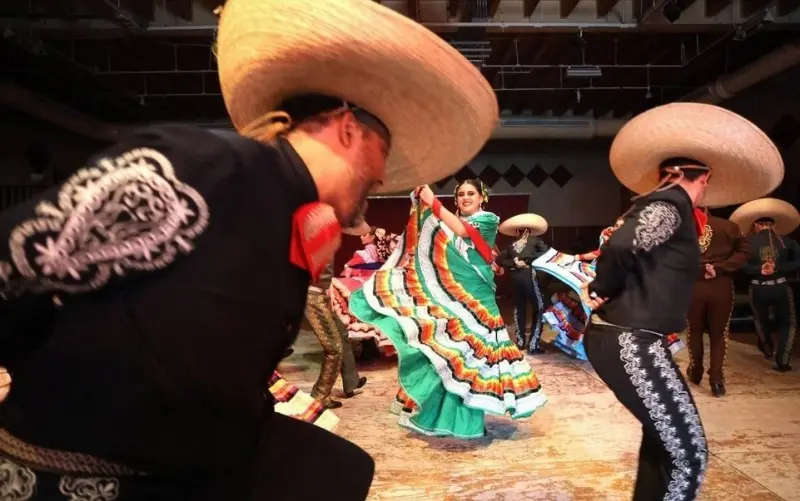 Continúa la algarabía del Festival Pachuco