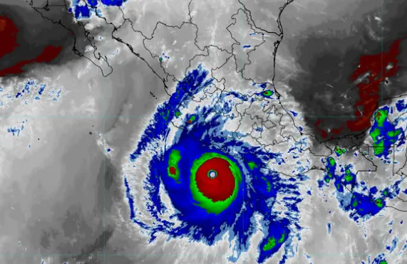 Cierran 6 puertos en el Pacífico mexicano por el huracán Polo