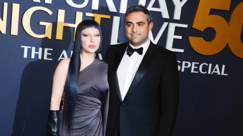 Lady Gaga aparece por primera vez con su bebé junto a Michael Polansky