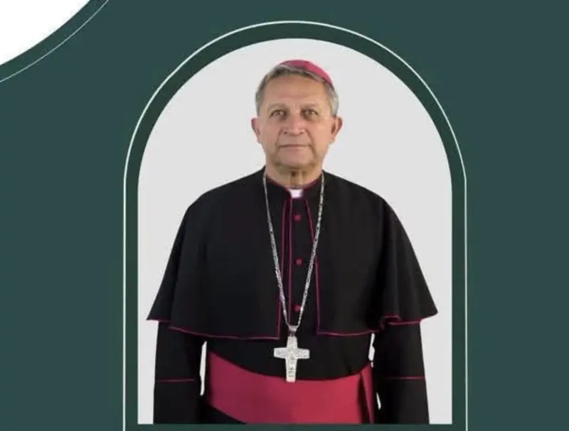 Da Eric Gudiño bienvenida al nuevo obispo de Querétaro 