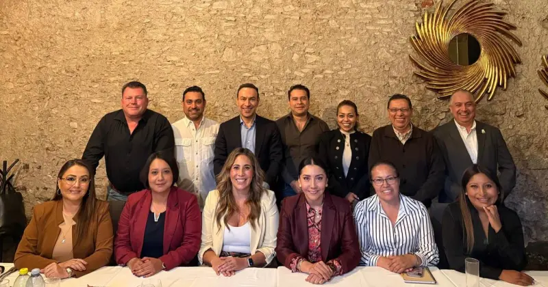 Grupo Parlamentario de la 4T refrenda unidad y compromiso con los electores
