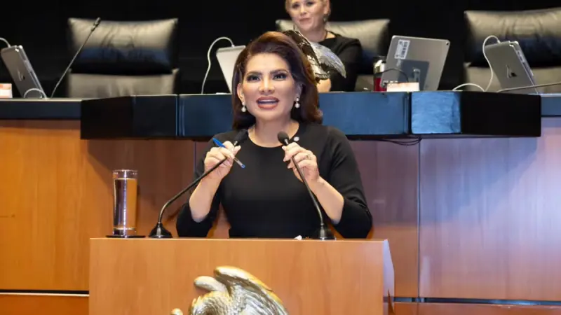 Reconoce Lorenia Valles medidas de la presidenta Claudia Sheinbaum para restringir el uso de celulares en las escuelas