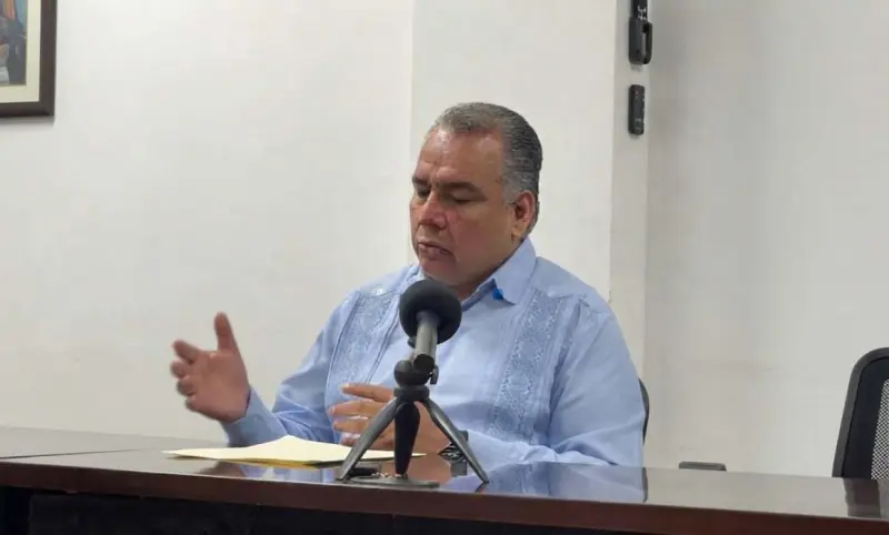 Fija Fuerza Migrante postura sobre reforma de doble nacionalidad