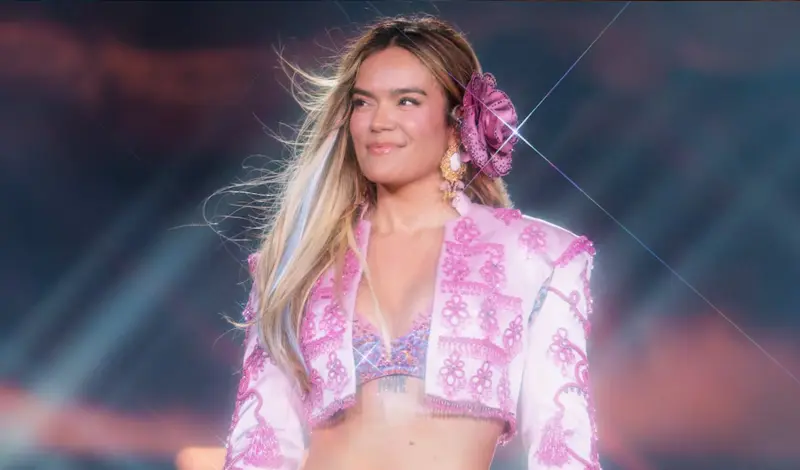 Karol G convierte Nueva Jersey en una gran fiesta latina con Tropitour