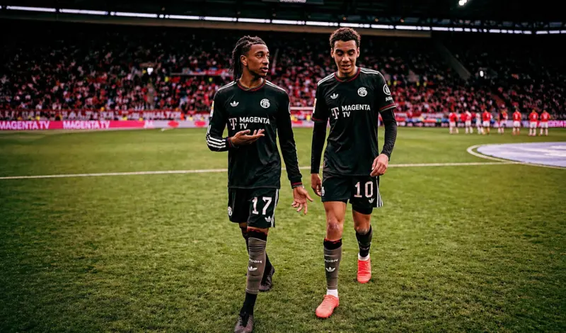 Jamal Musiala vuelve con el Bayern superada su afección neurológica en pretemporada