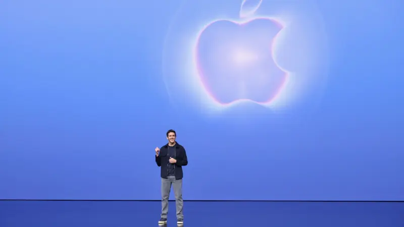 John Ternus prepara una revolución en la estrategia de Apple y este es su plan