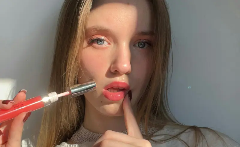 ¿Gloss o tratamiento? Este híbrido hace las dos cosas a la perfección