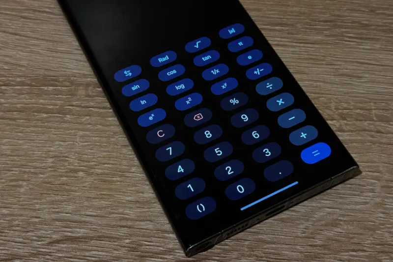 Tu Samsung puede convertir unidades, calcular propinas y hacer operaciones científicas desde la misma app