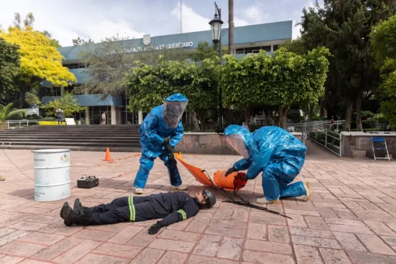UAQ conmemora 10 años del TSU en Medicina Prehospitalaria Integral