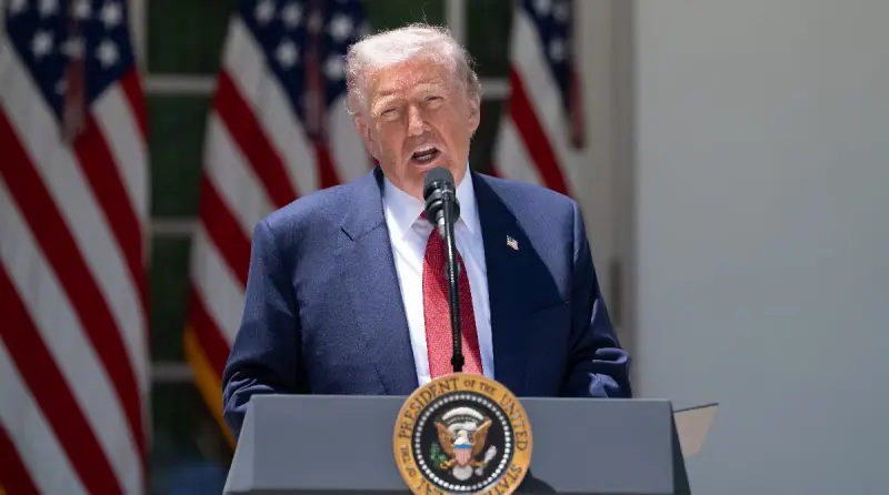 Trump va por políticos mexicanos que ‘ayuden’ a cárteles: ‘Traicionan la soberanía de su propio país’