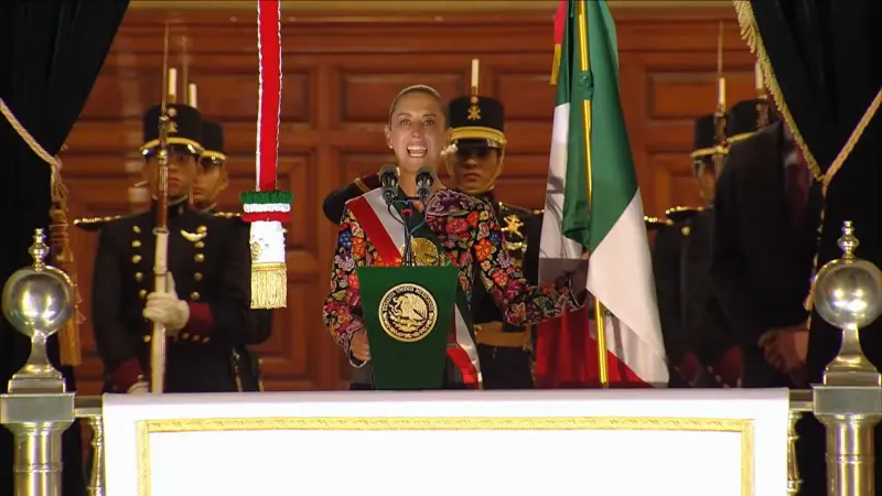 ‘México libre, independiente y soberano’: Sheinbaum da segundo Grito de Independencia