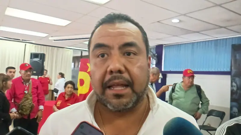 Alcalde de Ciudad Mendoza llevaba a estudiantes UV a diálogo con Ahued