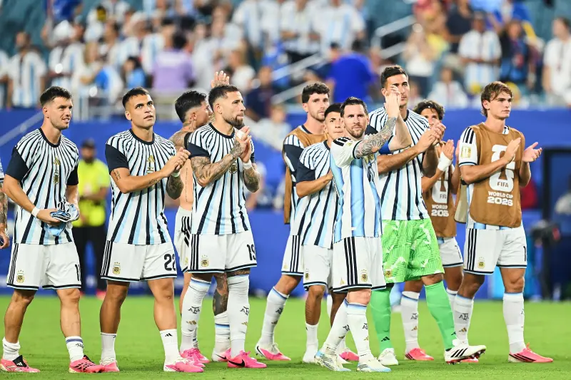 Scaloni ya eligió: ¿quiénes serán los nuevos capitanes de Argentina después de Messi?