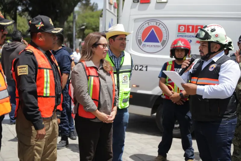 Evacúan Palacio de Ecatepec en menos de dos minutos durante simulacro