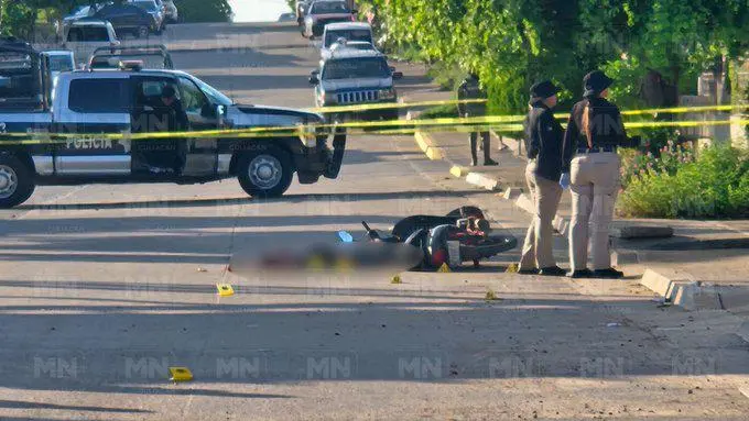 Asesinan a balazos a motociclista en la colonia Díaz Ordaz de Culiacán