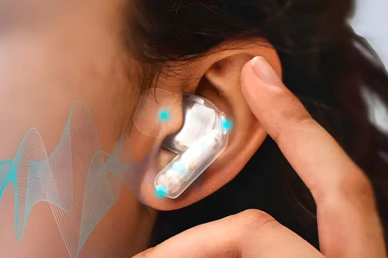 Los Galaxy Buds4 no solo reproducen música en alta definición: también hacen que tus llamadas suenen como si estuvieras cara a cara
