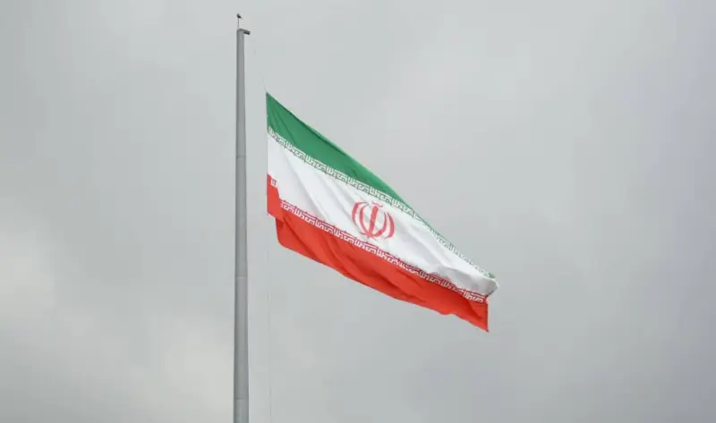Niega Irán vínculos con detenidos cerca de base aérea del Reino Unido
