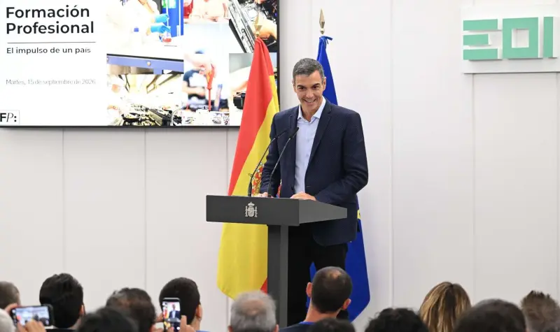 La razón por la que el Gobierno quiere frenar determinadas titulaciones a distancia