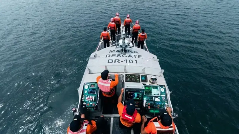 Capacitan a personal naval para operar embarcaciones de rescate en Ensenada