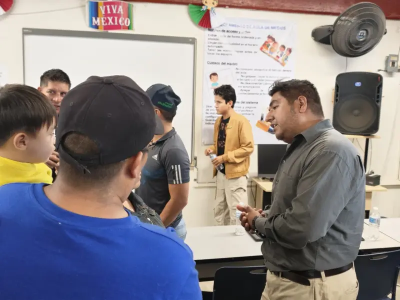 Orientan a familias de Rancho Nuevo para prevenir abuso infantil