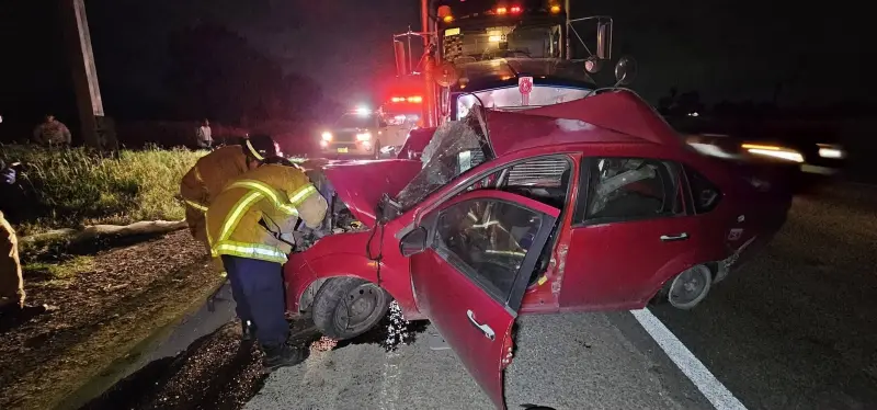 Conductor sobrevive tras ser aplastado en la 57