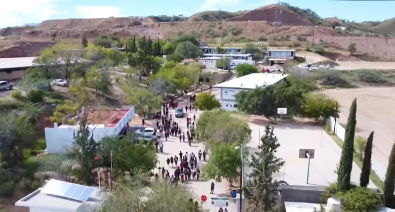 Estudiante del Conalep golpea a joven de primer semestre antes de ingresar a la escuela